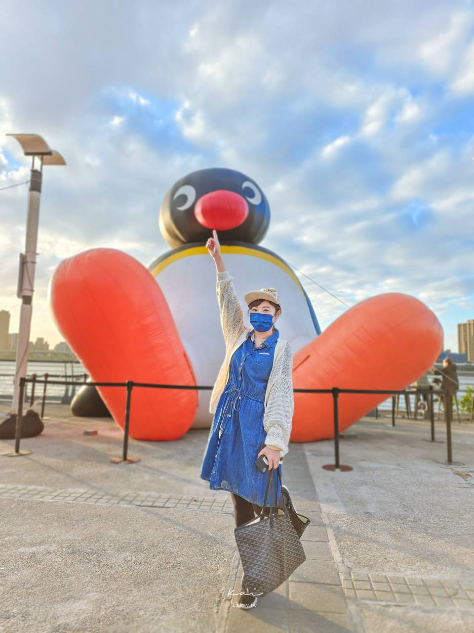 ☆【台北】巨大小小兵回歸！再加碼一隻Pingu企鵝 可愛爆擊大稻埕碼頭貨櫃屋