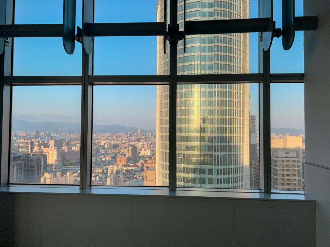 ☆【新北景點】絕美高空景觀！板橋新北市政府32樓瞭望台看夜景