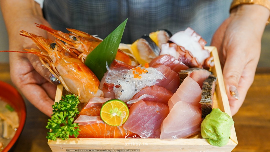 ☆板橋華江市場美食。大家樂鮮魚舖 生魚片、壽司新鮮到嚇死你 @凱的日本食尚日記